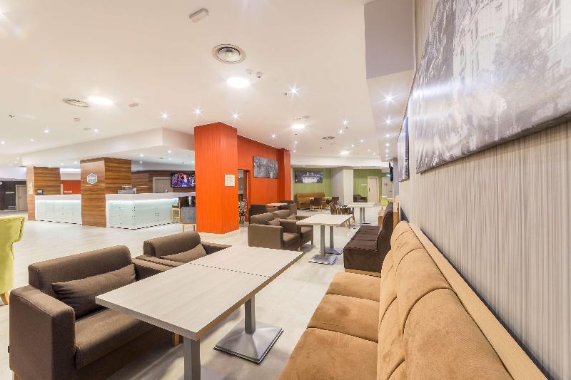 Hampton By Hilton Iasi - Lobi