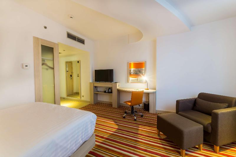 Hampton By Hilton Iasi - Oda