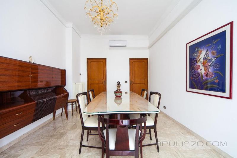 Apulia 70 Holidays - Oda