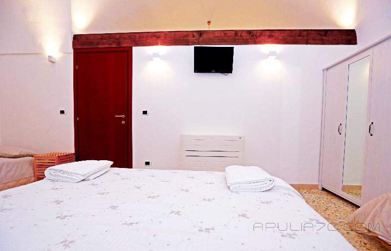 Apulia 70 Holidays - Oda