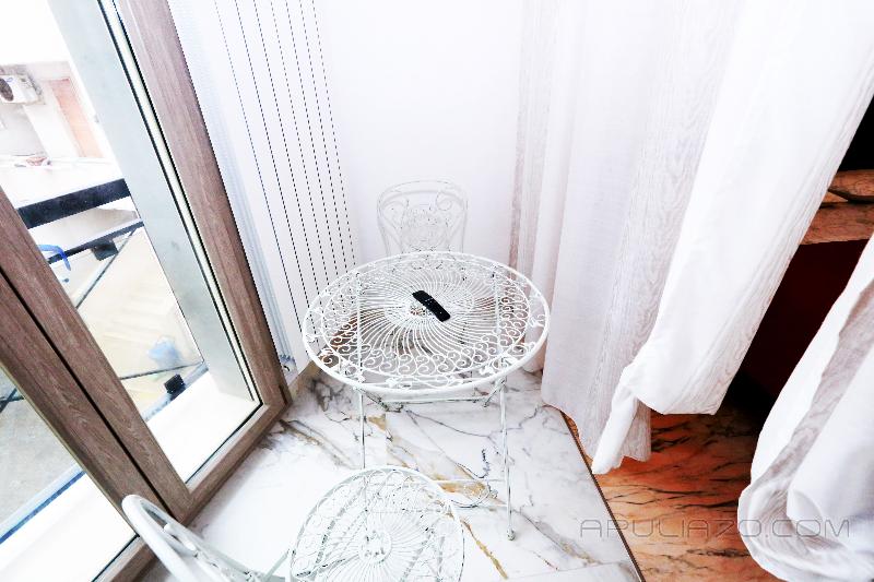 Apulia 70 Holidays - Oda