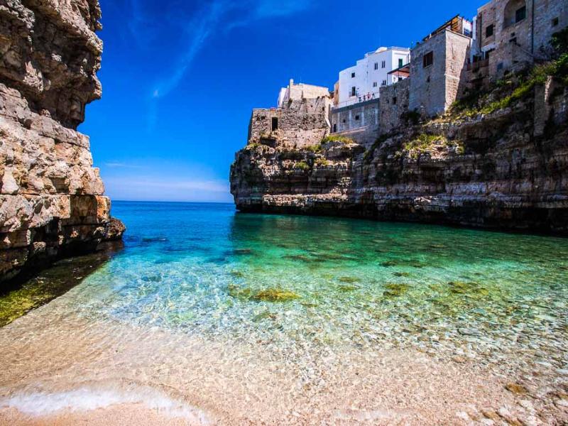 Apulia 70 Holidays - Oda