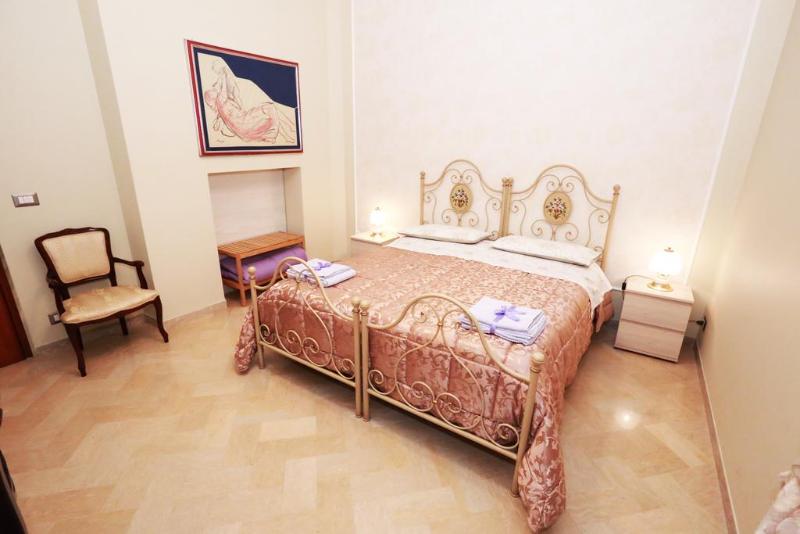 Apulia 70 Holidays - Oda
