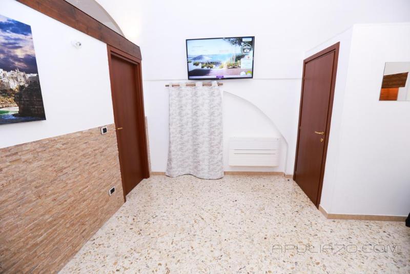 Apulia 70 Holidays - Oda