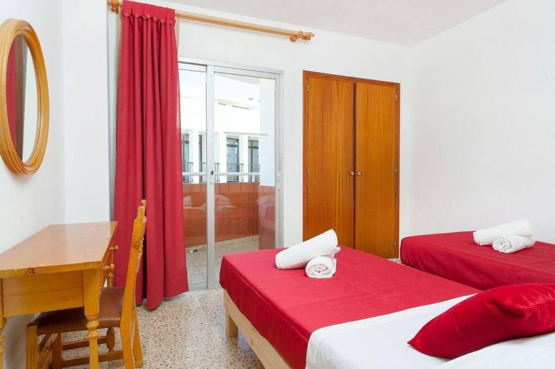 Puet Apartamentos - Lobi