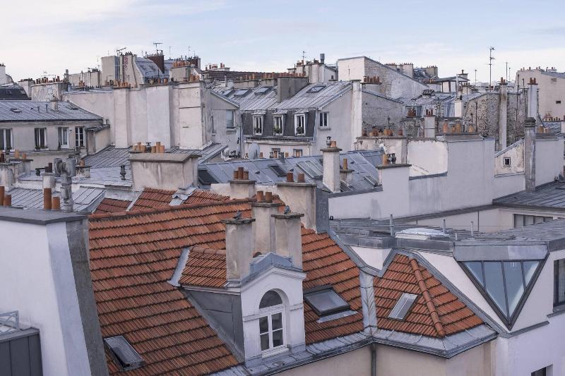 Renaissance Paris Republique - Oda