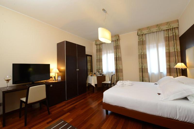 Hotel Guglielmo Boutique Hotel Wellness & Spa - Oda