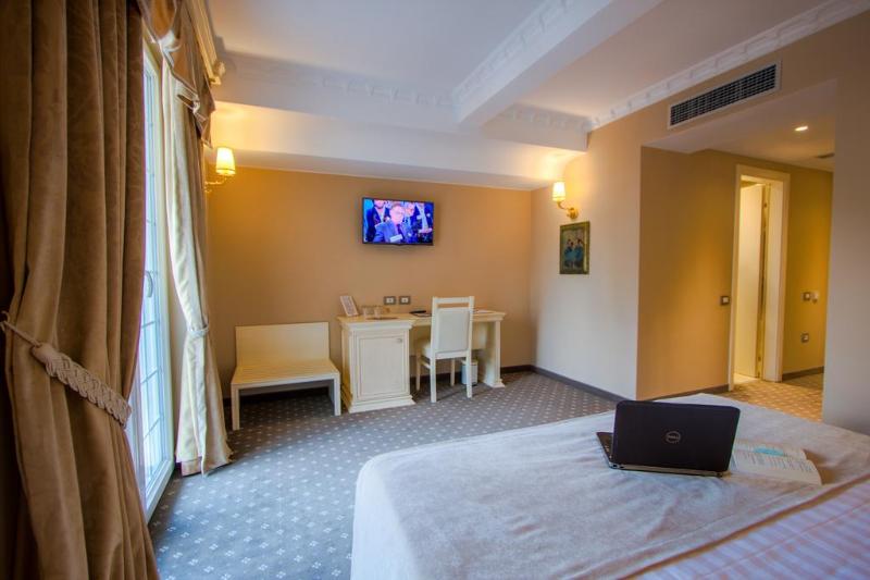 Lot Boutique Hotel - Genel