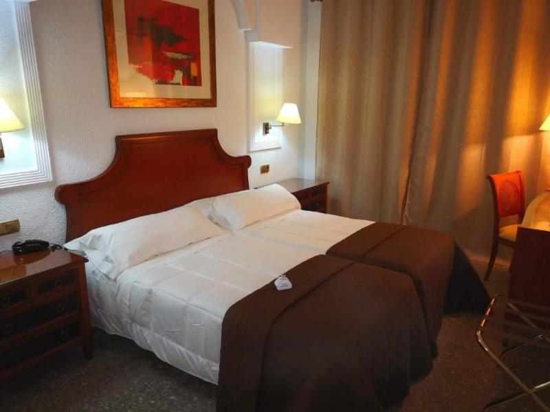 Hotel Polamar - Oda