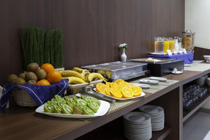 Hotel Olympia Universidades - Restoran