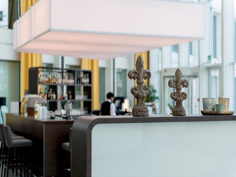 Webers Hotel im Ruhrturm Essen by Accor - Bar