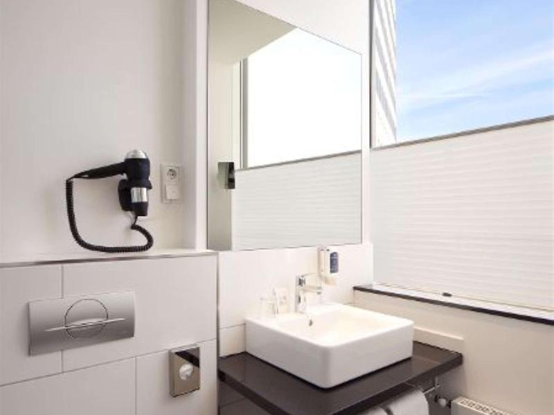 Webers Hotel im Ruhrturm Essen by Accor - Oda