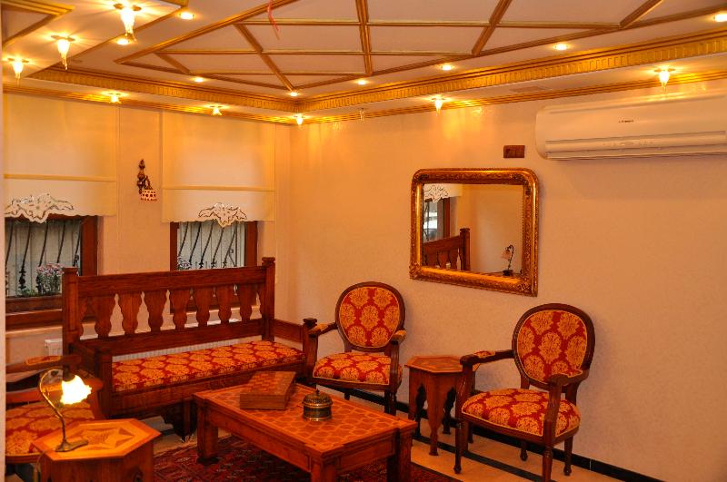 Aruna Hotel - Lobi