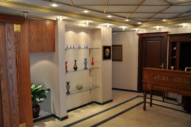 Aruna Hotel - Lobi