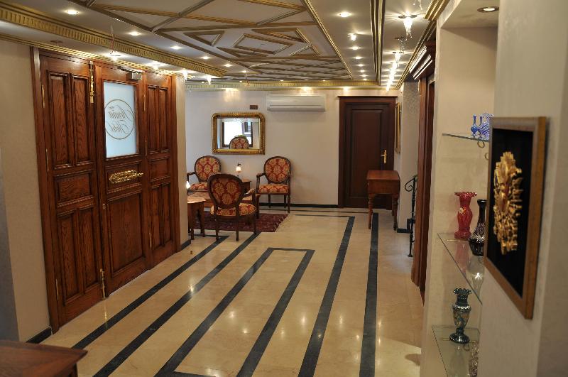 Aruna Hotel - Lobi