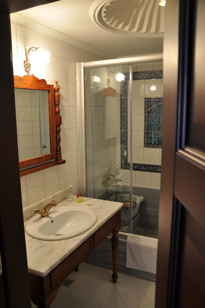 Aruna Hotel - Oda