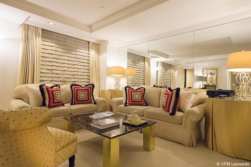 The Michelangelo Hotel - Oda