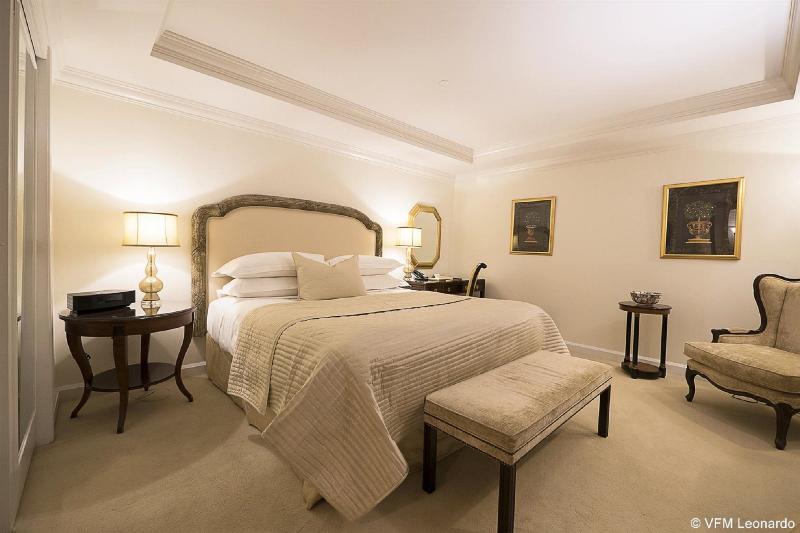 The Michelangelo Hotel - Oda