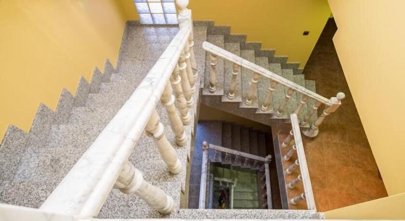 Hotel Real De Castilla - Lobi