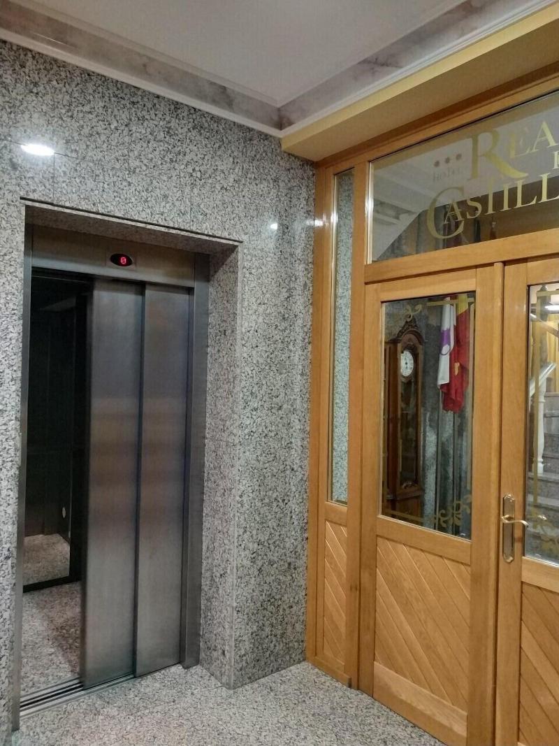 Hotel Real De Castilla - Lobi