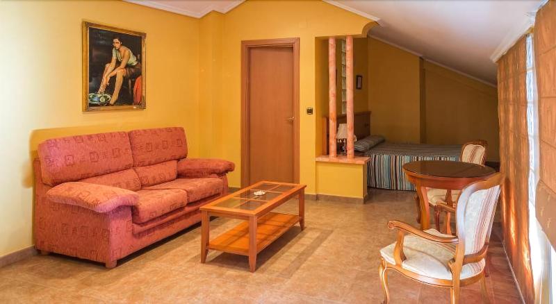 Hotel Real De Castilla - Oda