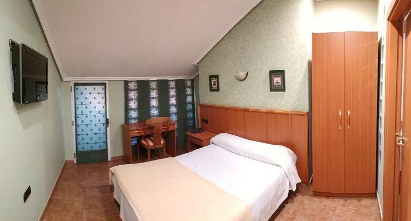 Hotel Real De Castilla - Oda