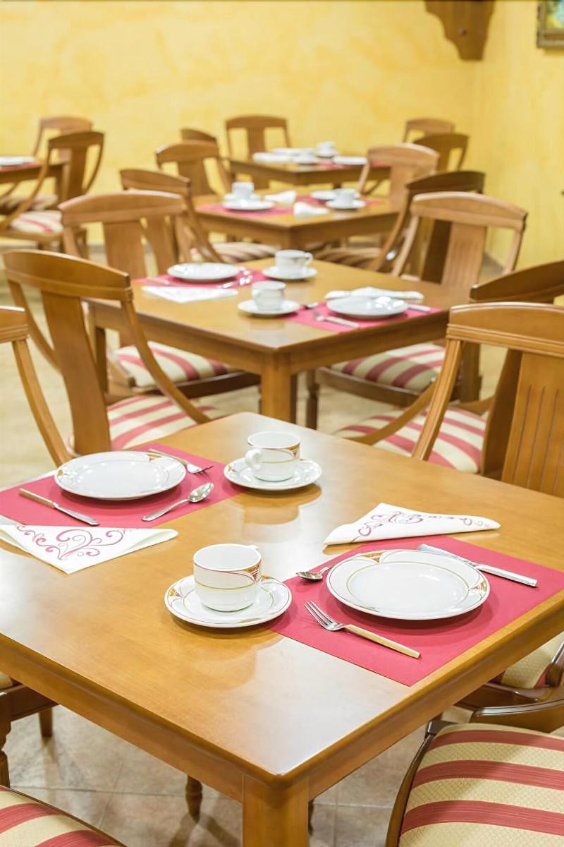 Hotel Real De Castilla - Restoran