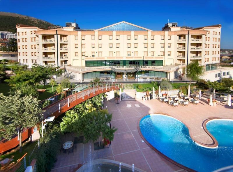 Hotel Gran Paradiso - Havuz