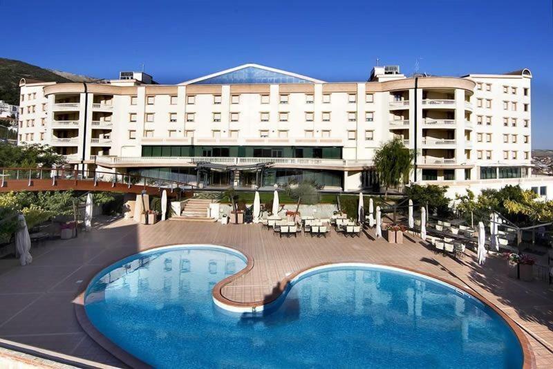 Hotel Gran Paradiso - Havuz