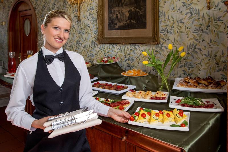Inn At The Spanish Steps - Bar