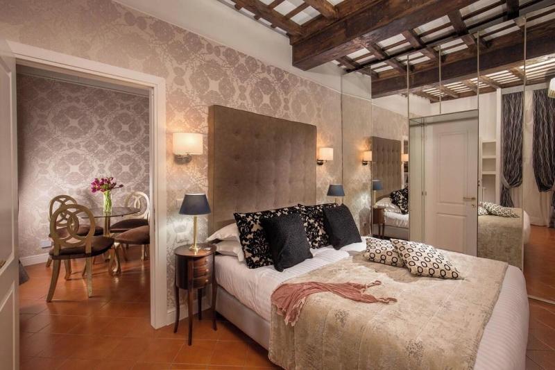 Inn At The Spanish Steps - Oda