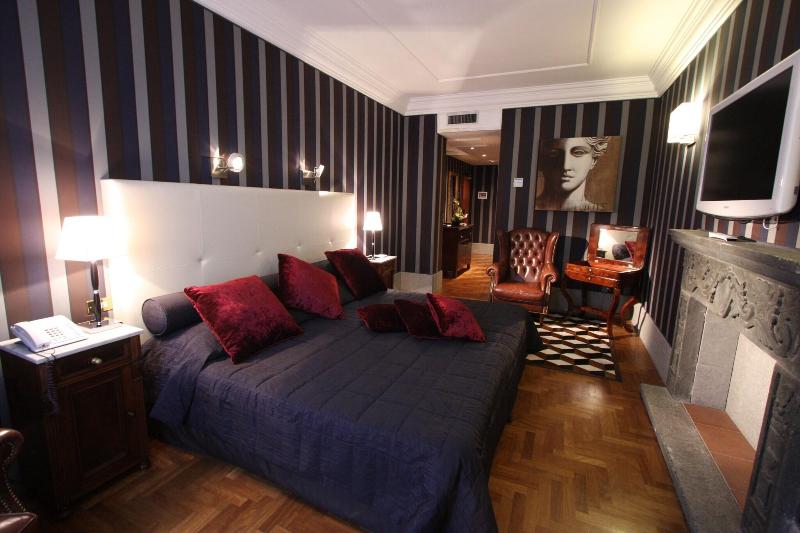 Inn At The Spanish Steps - Oda