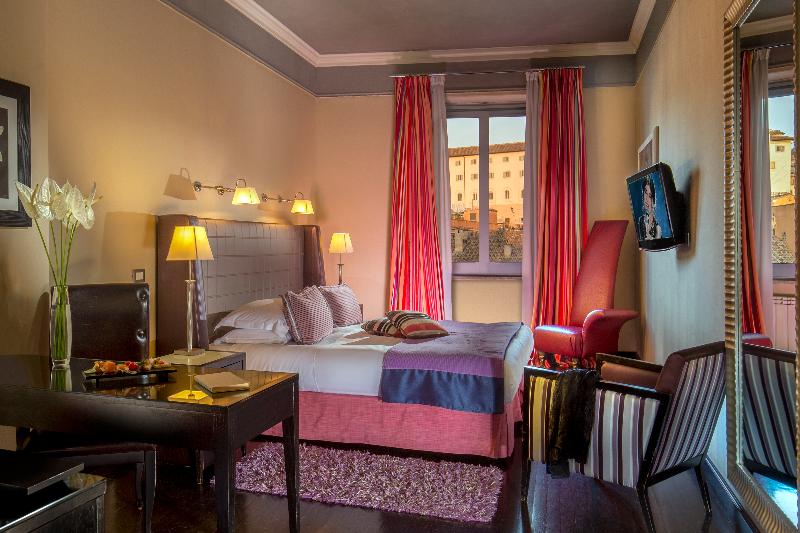Inn At The Spanish Steps - Oda