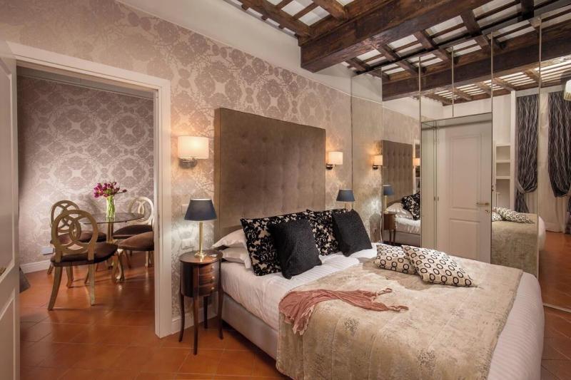 Inn At The Spanish Steps - Oda