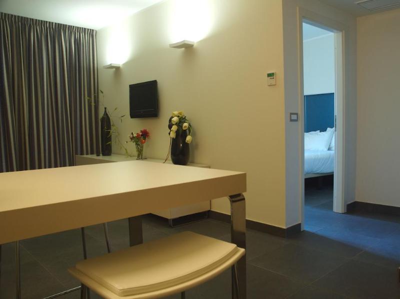Home Club Suite Hotel - Genel