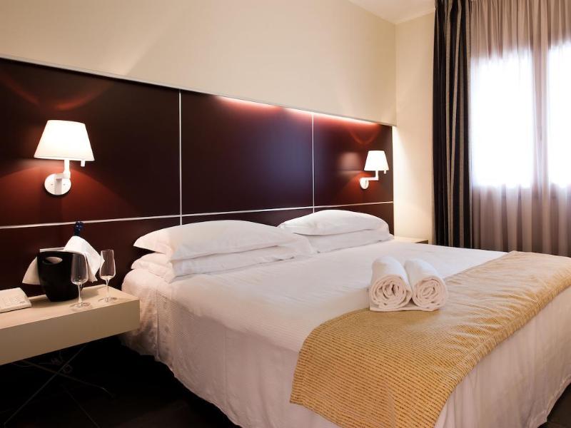 Home Club Suite Hotel - Genel