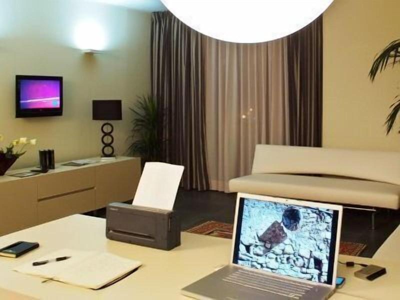 Home Club Suite Hotel - Genel