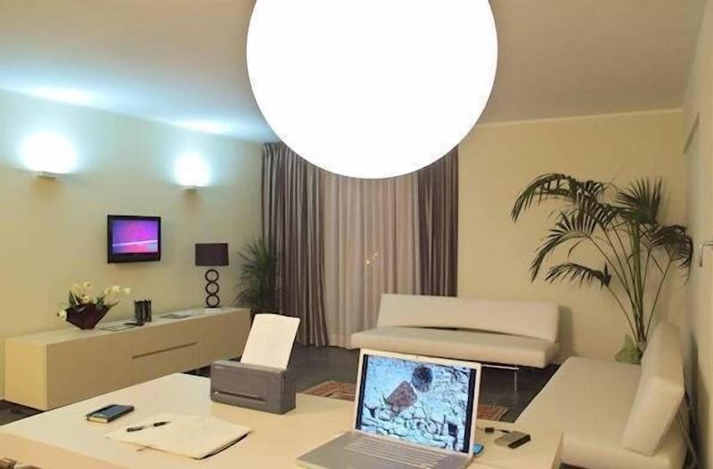 Home Club Suite Hotel - Genel