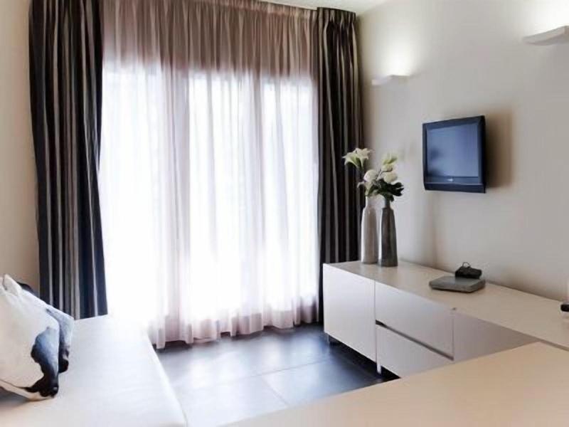 Home Club Suite Hotel - Oda