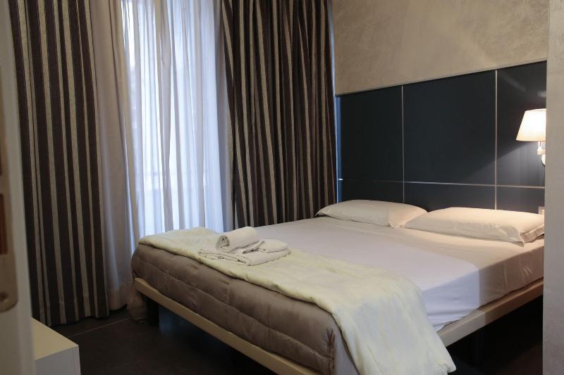 Home Club Suite Hotel - Oda