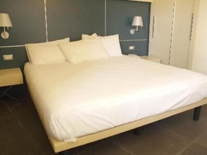 Home Club Suite Hotel - Oda