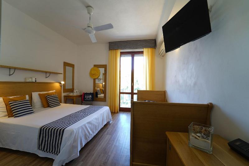 Hotel & Residence Le Acacie - Oda