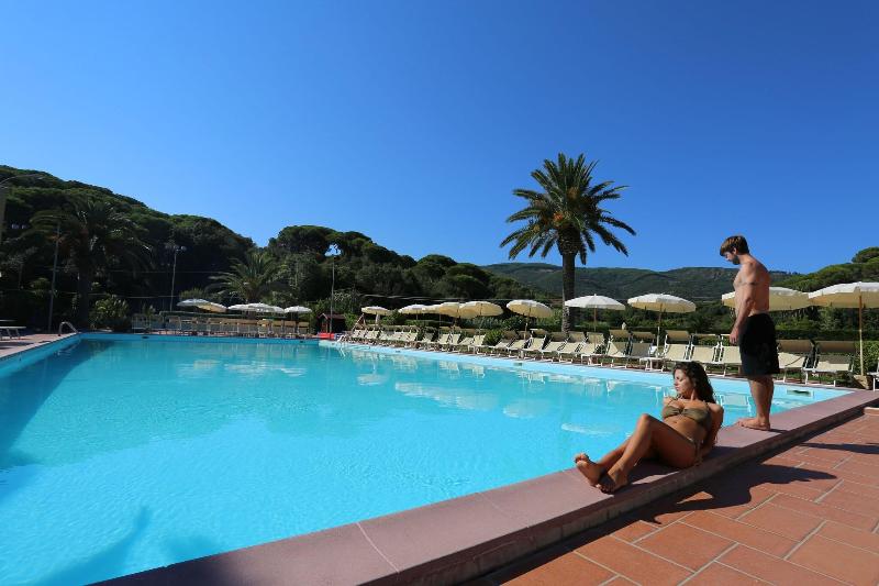 Hotel & Residence Le Acacie - Havuz