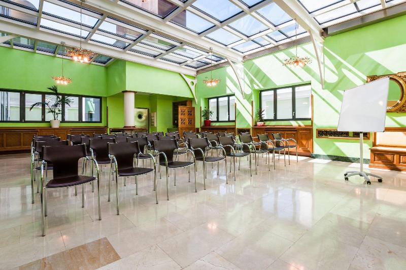 Hotel Julia - Toplantı