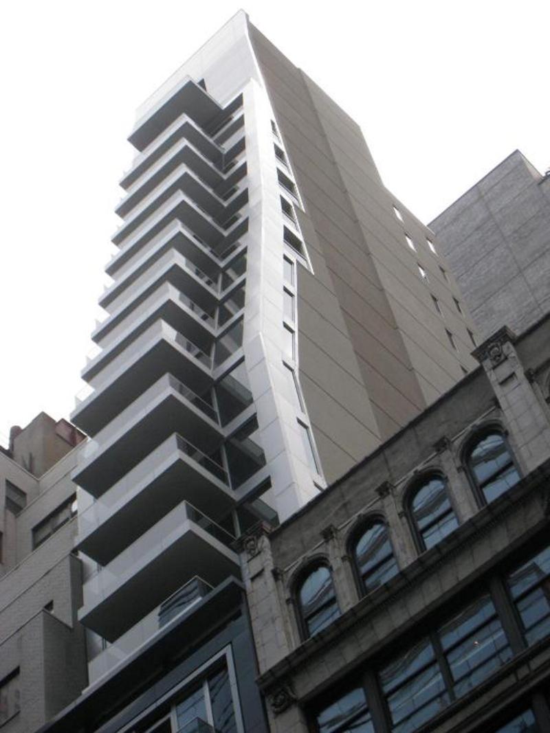 Gotham Hotel - Genel