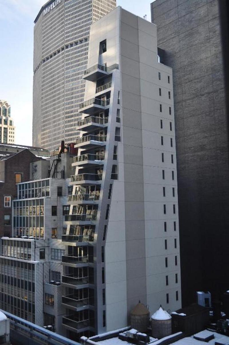 Gotham Hotel - Genel