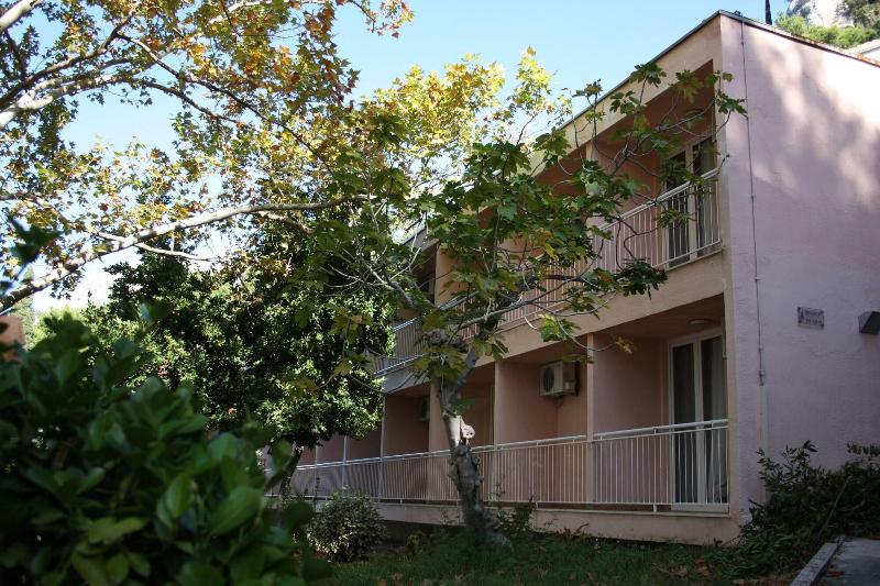 Tourist Settlement Brzet - Genel
