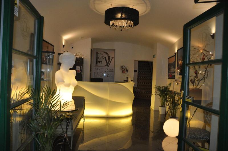 Dolce Vita Suites Hotel - Lobi