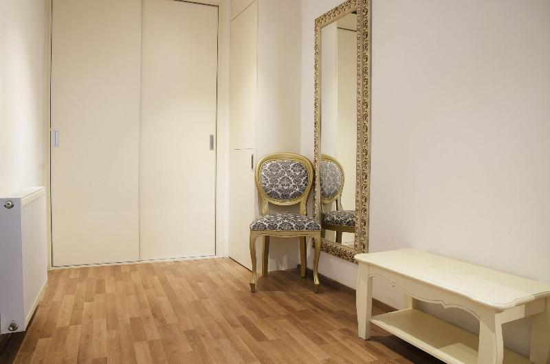 Dolce Vita Suites Hotel - Oda