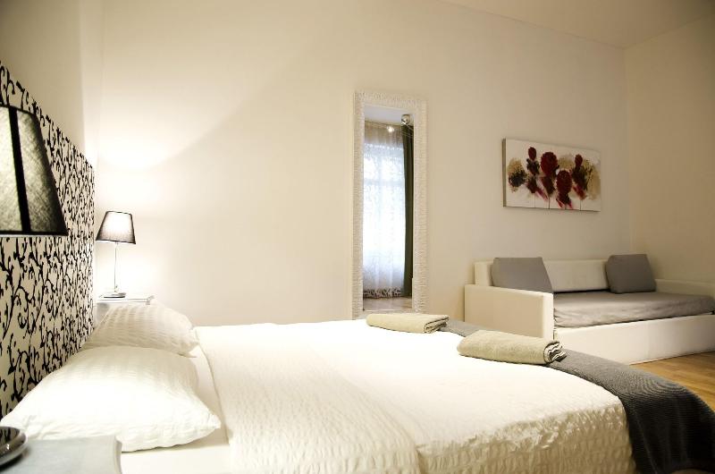 Dolce Vita Suites Hotel - Oda